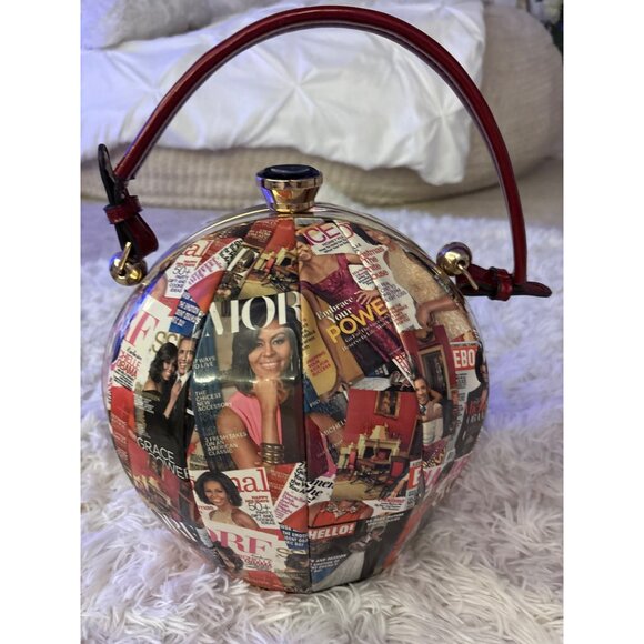 Michelle Obama Collage Round Handbag With Red Handle & Gold Accents - Statement - Picture 3 of 16